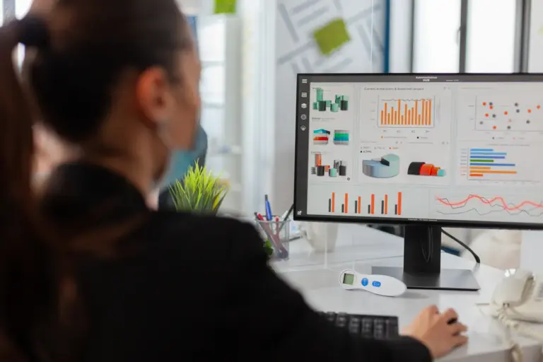 Oprogramowanie dla firm produkcyjnych – co warto wiedziec przed wyborem